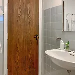 Casa vacanze 7 Bedroom Awesome In Orum Djurs Fjerupgarde
