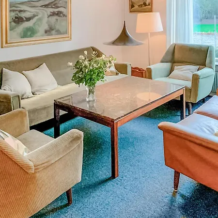 Сasa de vacaciones 7 Bedroom Awesome In Orum Djurs