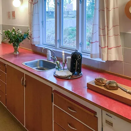 Сasa de vacaciones 7 Bedroom Awesome In Orum Djurs Fjerupgarde