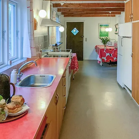 Сasa de vacaciones 7 Bedroom Awesome In Orum Djurs Fjerupgarde