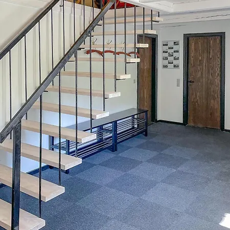 Сasa de vacaciones 7 Bedroom Awesome In Orum Djurs Fjerupgarde