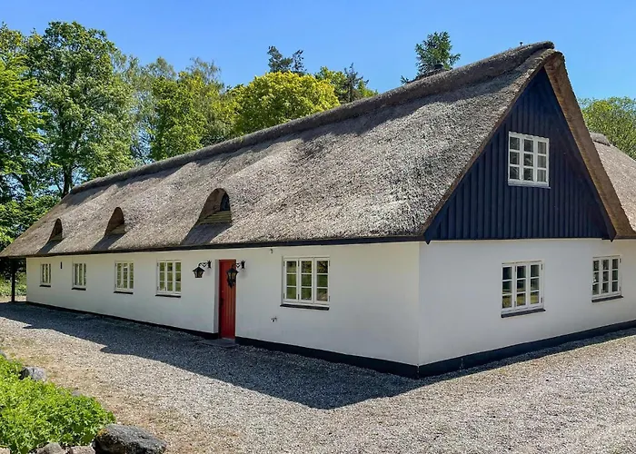 7 Bedroom Awesome In Orum Djurs * Fjerupgarde